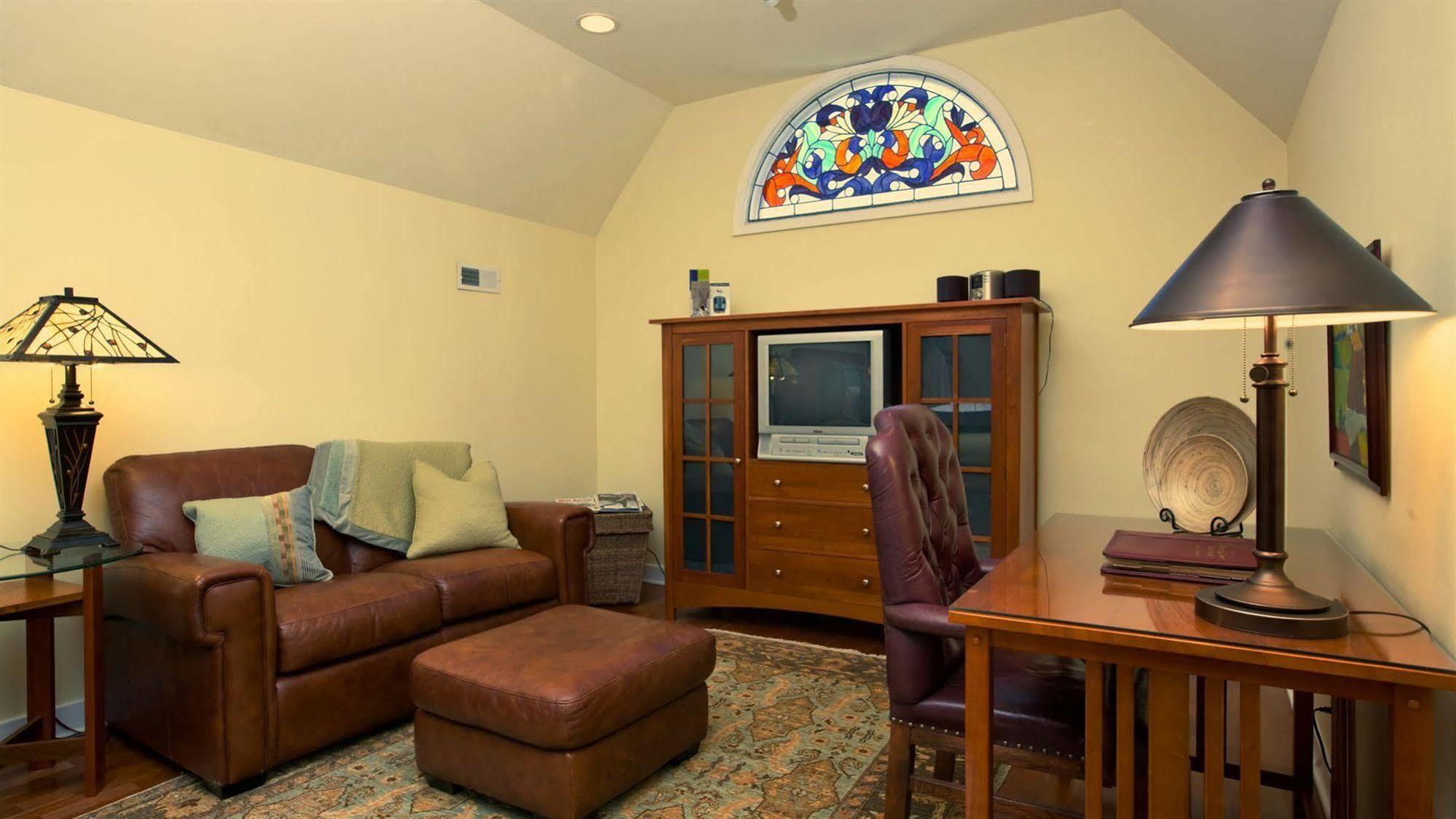 אוק פארק Harvey House Bed & Breakfast מראה חיצוני תמונה