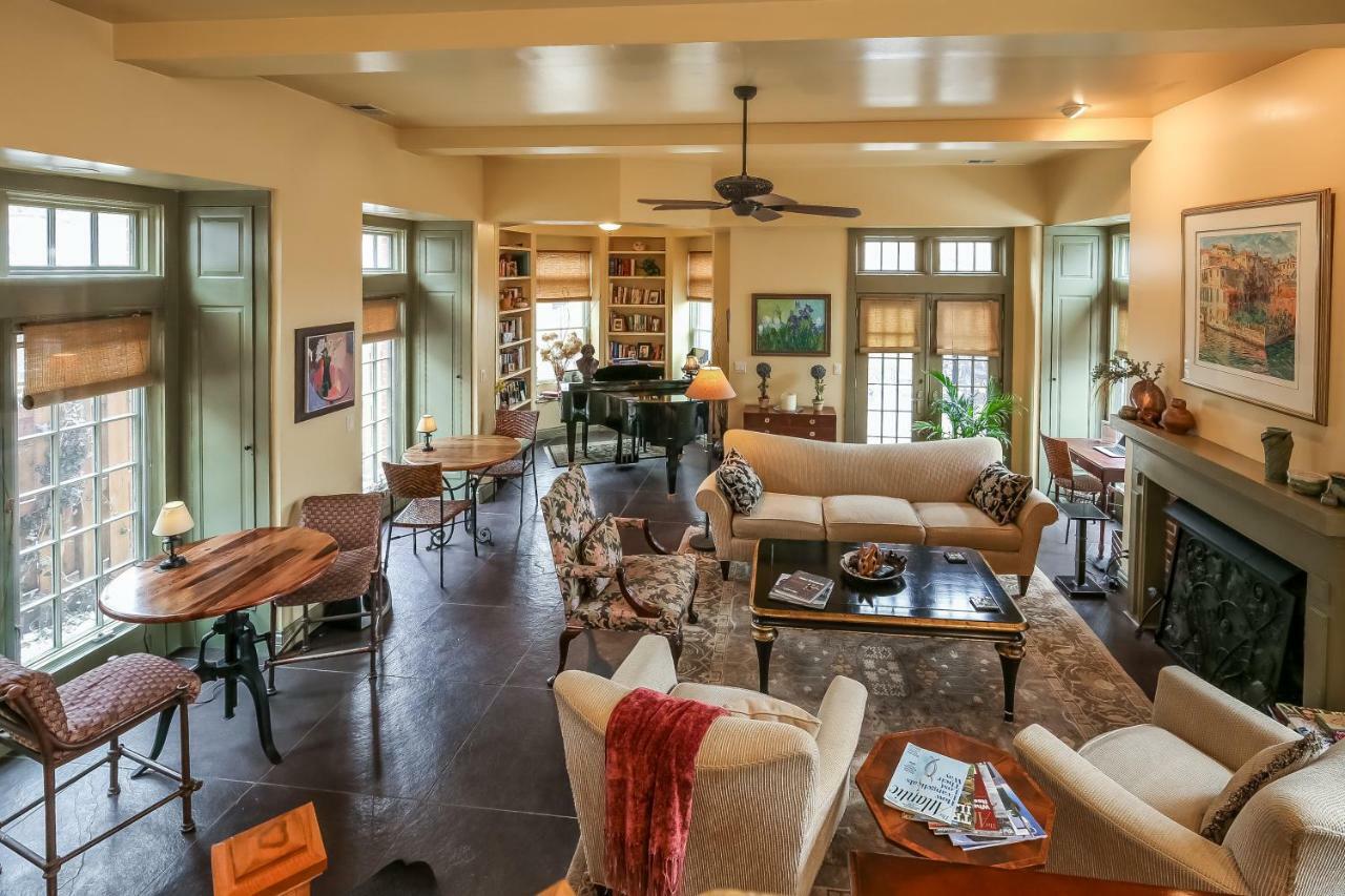 אוק פארק Harvey House Bed & Breakfast מראה חיצוני תמונה